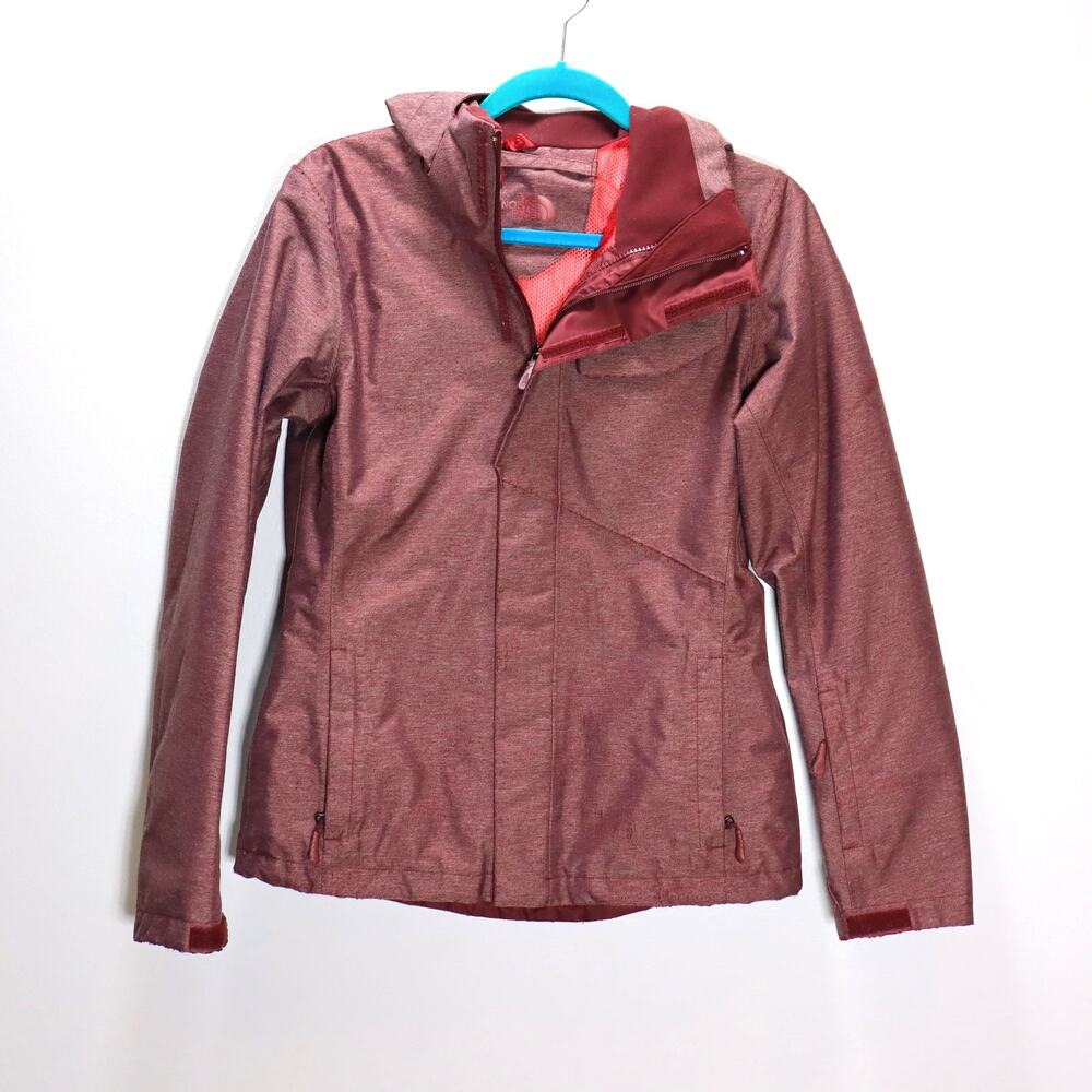 The North Face Women’s Burgundy Hooded Softshell Jacket‎ Size Small